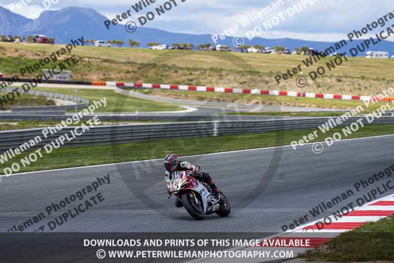 cadwell no limits trackday;cadwell park;cadwell park photographs;cadwell trackday photographs;enduro digital images;event digital images;eventdigitalimages;navarra;no limits trackdays;peter wileman photography;racing digital images;trackday digital images;trackday photos
